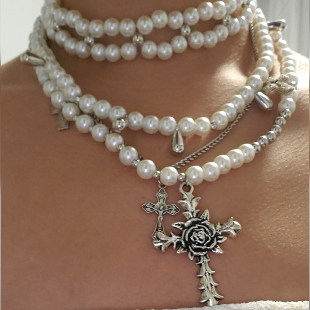 Elegant Silver Cross Pearl Necklace